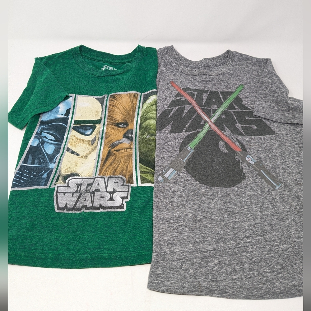 LOT of 2 Boys Size 5 And Size 7 Short Sleeve STAR WARS T-shirts Jumping Beans